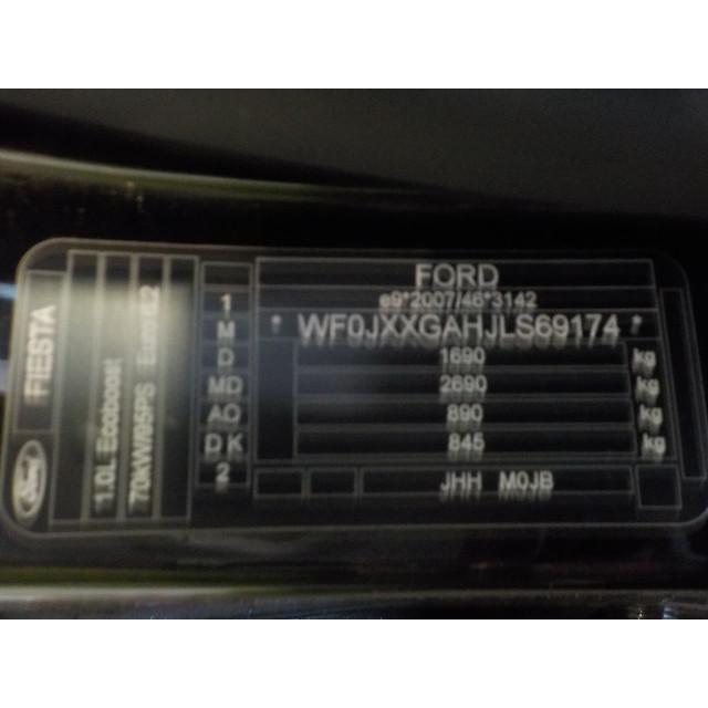 Kokpit Ford Fiesta 7 (2021 - 2023) Hatchback 1.0 EcoBoost 12V (M0JB)