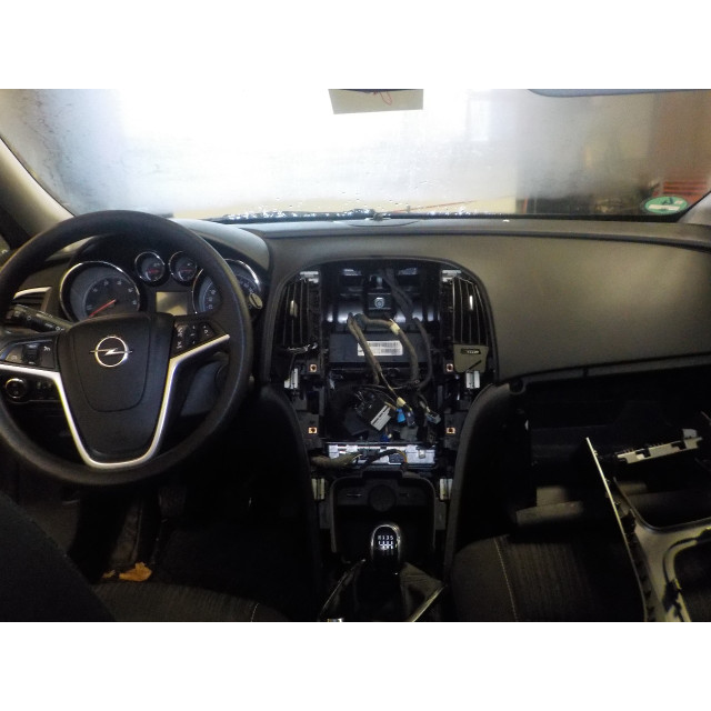 Chłodnica nagrzewnicy Vauxhall / Opel Astra J Sports Tourer (PD8/PE8/PF8) (2010 - 2015) Combi 1.7 CDTi 16V (A17DTS(Euro 5))