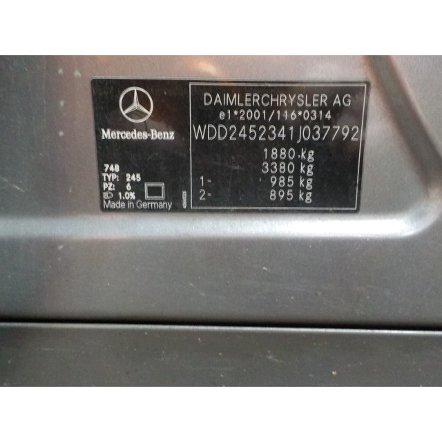 Nadkole przednie prawe Mercedes-Benz B (W245/242) (2005 - 2011) Hatchback 2.0 B-200 16V Turbo (M266.980)