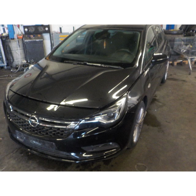 Drzwi tylne lewe Vauxhall / Opel Astra K (2015 - teraz) Hatchback 5-drs 1.6 CDTI 136 16V (B16DTH)