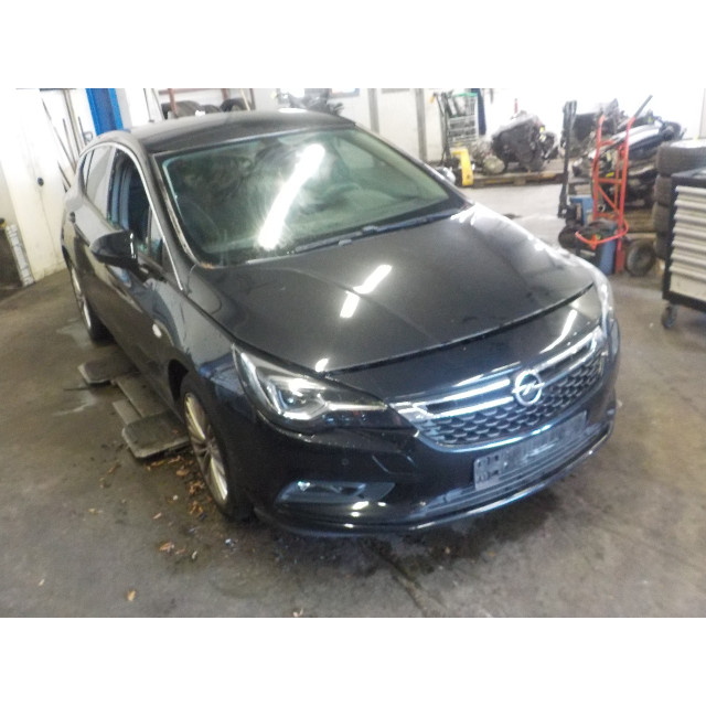 Klapka wlewu paliwa Vauxhall / Opel Astra K (2015 - teraz) Hatchback 5-drs 1.6 CDTI 136 16V (B16DTH)