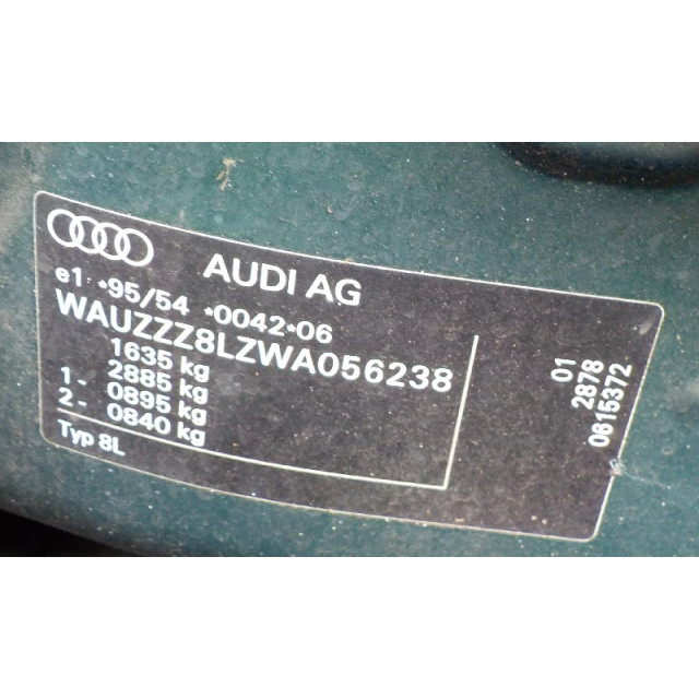Mechanizm wycieraczek szyby przedniej Audi A3 (8L1) (1996 - 2003) Hatchback 1.6 (AKL)