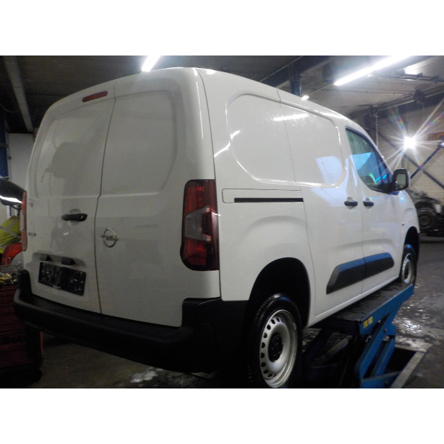 Multimedialny panel sterowania Vauxhall / Opel Combo Cargo (2018 - teraz) Van 1.6 CDTI 75 (B16DTL(DV6FE))