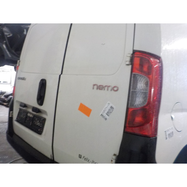 Drzwi przednie prawe Citroën Nemo (AA) (2008 - teraz) Van 1.4 HDi 70 (DV4TED(8HS))