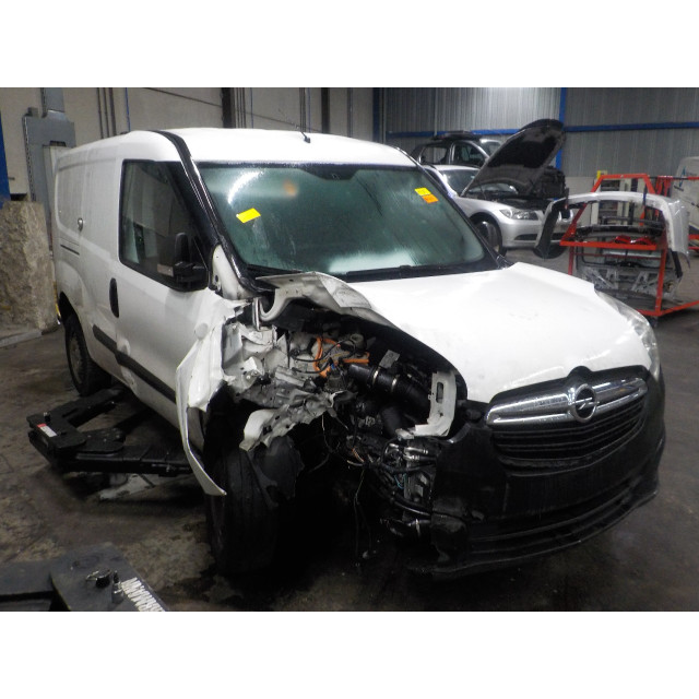 Mechanizm wycieraczek szyby przedniej Vauxhall / Opel Combo (2012 - teraz) Van 1.6 CDTI 16V (A16FDH)