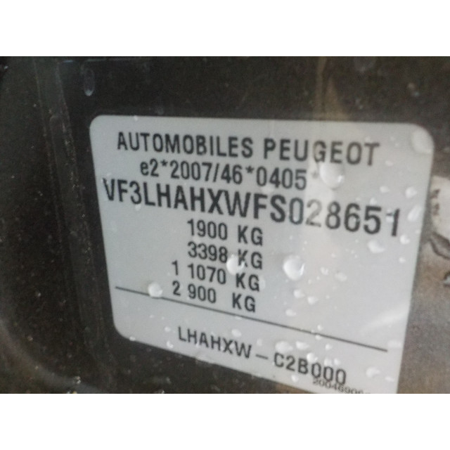 Zacisk hamulcowy tylny lewy Peugeot 308 (L3/L8/LB/LH/LP) (2013 - 2021) Hatchback 5-drs 2.0 BlueHDi 150 16V (DW10FD(AHX))