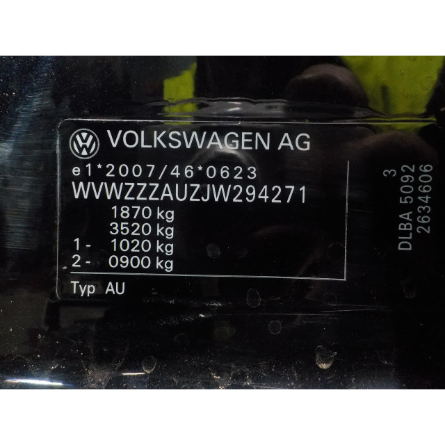 Mieszek dźwigni zmiany biegów Volkswagen Golf VII (AUA) (2017 - 2020) Hatchback 2.0 GTI 16V Performance Package (DLBA)