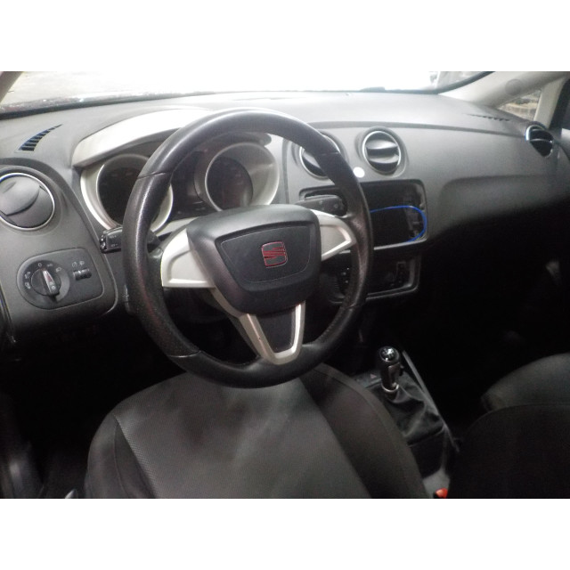 Drzwi przednie prawe Seat Ibiza IV SC (6J1) (2008 - 2015) Hatchback 3-drs 1.4 16V (BXW)