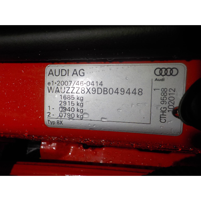 Mechanizm elektryczny centralnego zamka drzwi tylnych prawych Audi A1 Sportback (8XA/8XF) (2011 - 2015) Hatchback 5-drs 1.4 TFSI 16V 185 (CTHG(Euro 5))