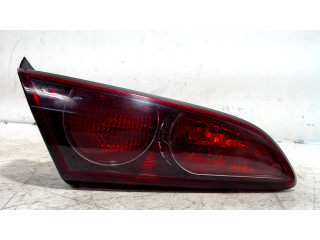 Światło tylne w klapie tylnej z lewej Alfa Romeo 159 Sportwagon (939BX) (2006 - 2012) Combi 1.9 JTDm (939.A.7000)