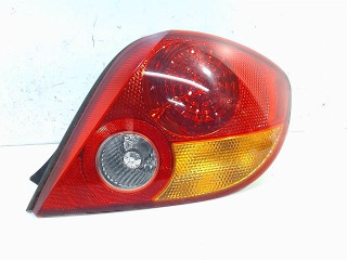Światło tylne nadwozia z prawej Hyundai Coupe (2003 - 2009) Coupé 2.0i 16V CVVT (G4GC)