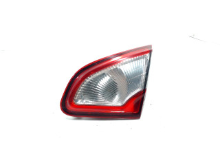 Światło tylne w klapie tylnej z prawej Nissan/Datsun Qashqai (J10) (2011 - teraz) SUV 1.6 dCi Pure Drive (R9M)